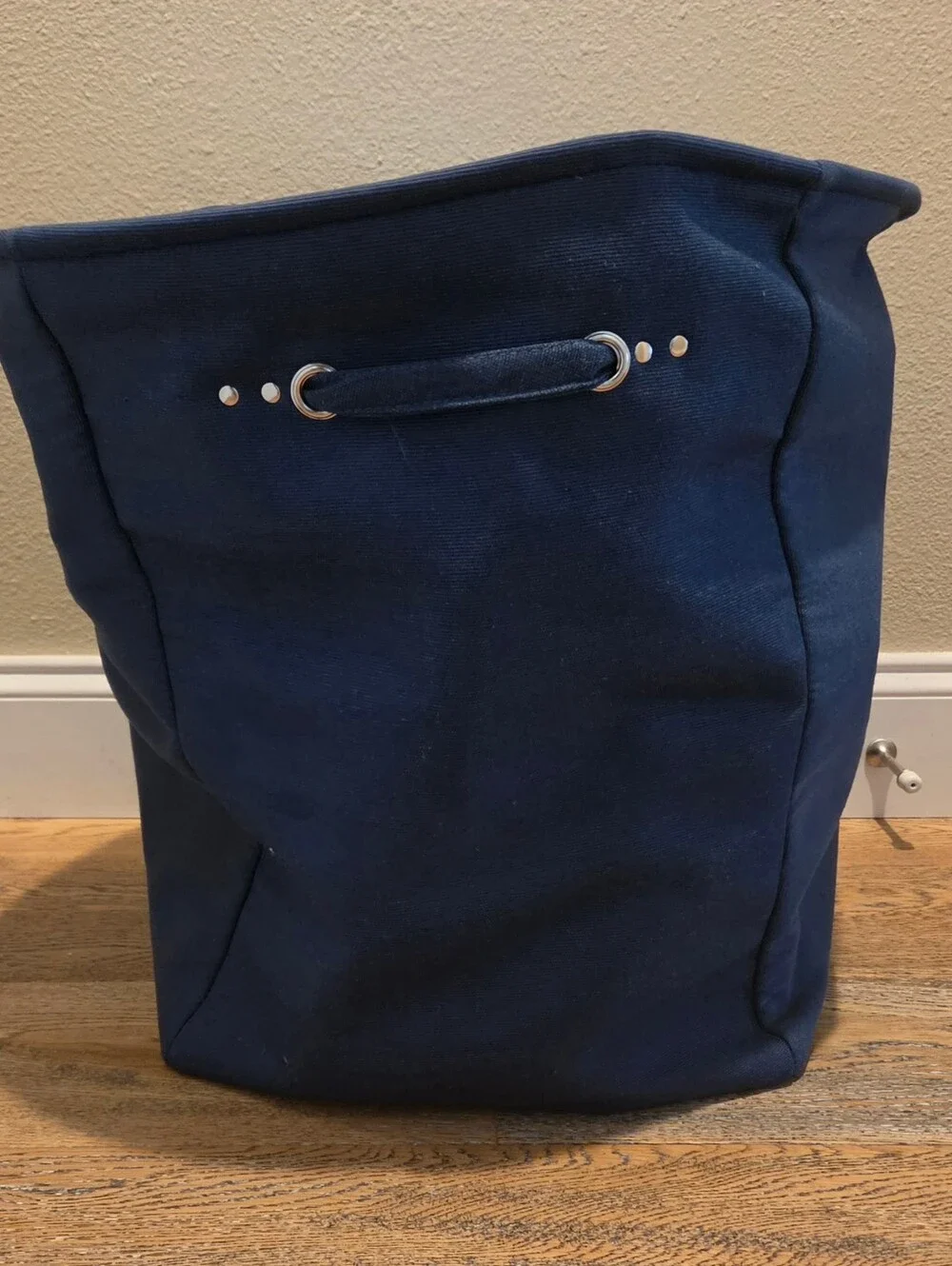 Storage Bin (20